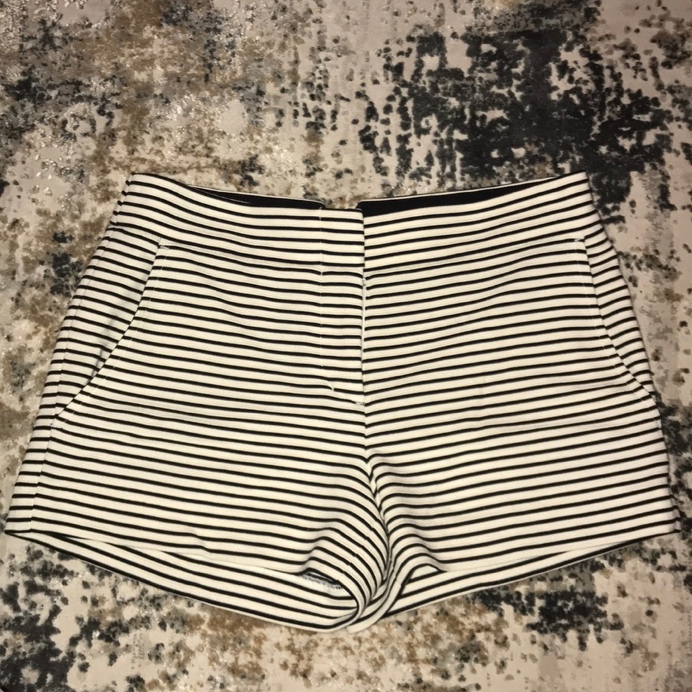 BCBGMAXAZRIA “Pia” shorts